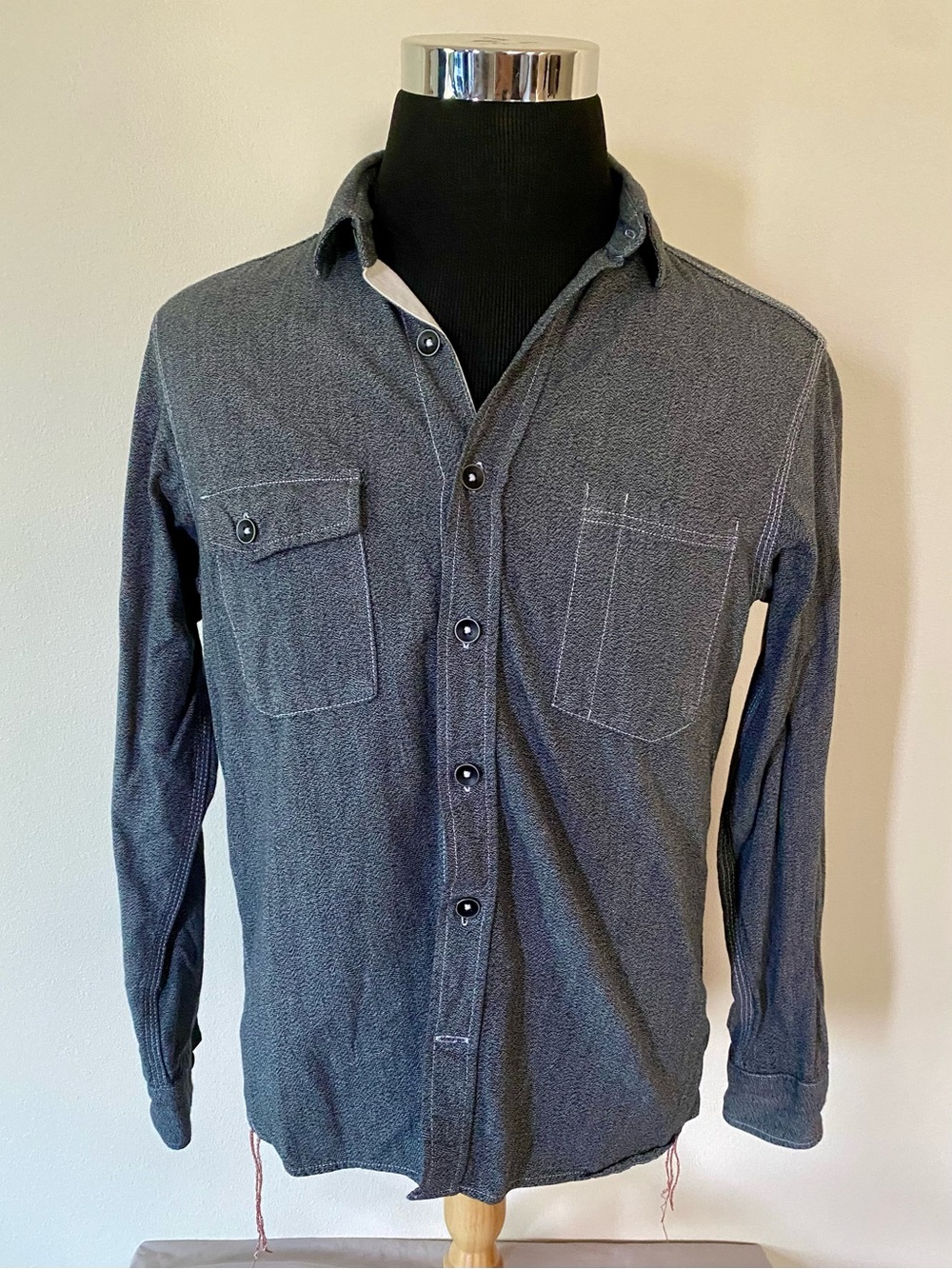 Taylor Stitch Men’s Long-Sleeve Button-Down Shirt in Charcoal Grey